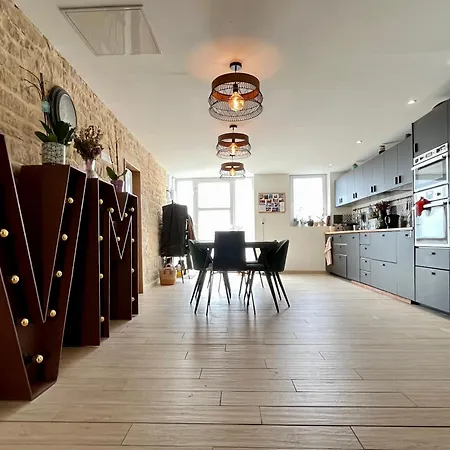 Maison En Pierre Avec Jacuzzi Nyaraló *